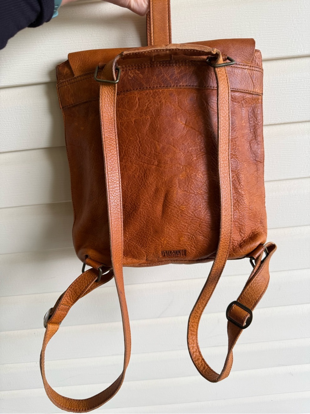 Duluth Trading Co Lifetime Leather Convertible backpack- minimalist- Brown - Picture 7 of 8